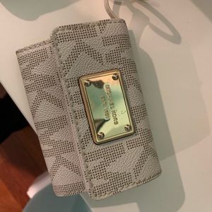MK wallet
